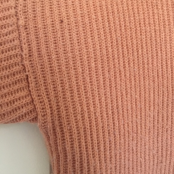 Forever 21! Pink size small sweater - Picture 3 of 8